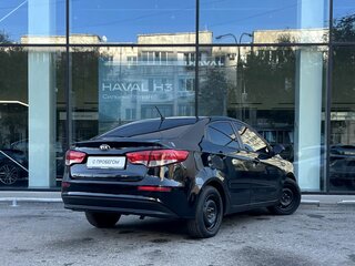 2015 Kia Rio III Рестайлинг, чёрный, 890000 рублей, вид 5