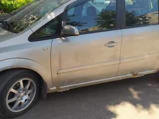 2007 Opel Zafira B, бежевый, 400000 рублей, вид 4