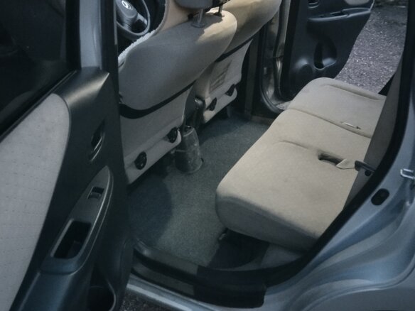 2005 Toyota Ractis I, серый, 465000 рублей - вид 25
