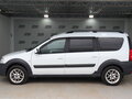 2020 Lada (ВАЗ) Largus Cross I, белый, 878000 рублей - вид 3
