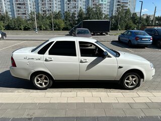 2017 Lada (ВАЗ) Priora I Рестайлинг, белый, 400000 рублей, вид 4