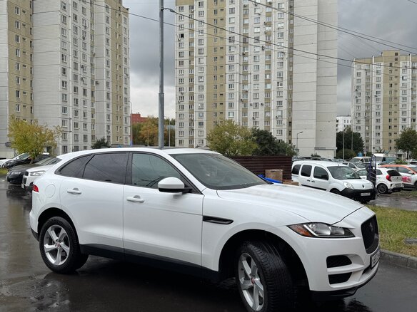 2020 Jaguar F-Pace I, белый, 3050000 рублей - вид 3
