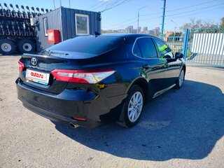 2021 Toyota Camry VIII (XV70) Рестайлинг, чёрный, 2900000 рублей, вид 3
