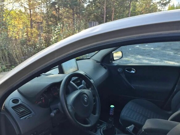 2006 Renault Megane II Рестайлинг, бежевый - вид 8