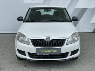 2011 Skoda Fabia II Рестайлинг, белый, 448000 рублей, вид 2