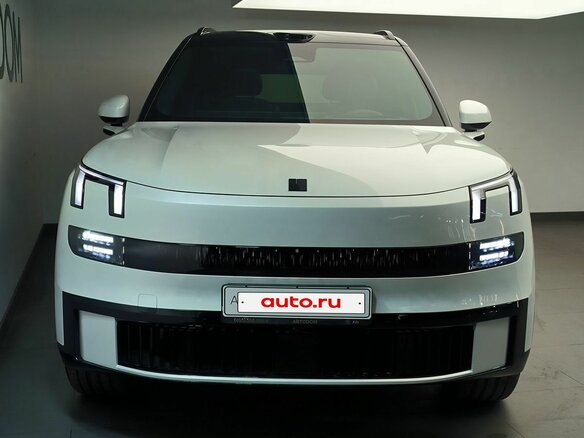 2025 Lynk & Co 900, белый, 8430000 рублей - вид 2