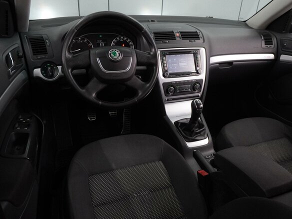 2012 Skoda Octavia Scout II (A5) Рестайлинг, серый, 1069000 рублей - вид 5