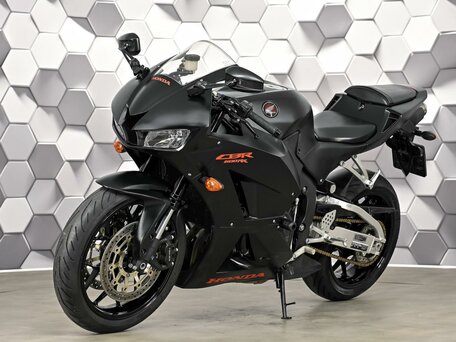 2014 Honda CBR 600RR, чёрный, 749000 рублей, вид 2