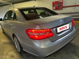 2011 Mercedes-Benz E-Класс 200 7G-Tronic IV (W212, S212, C207), серебристый, 1900000 рублей, вид 5