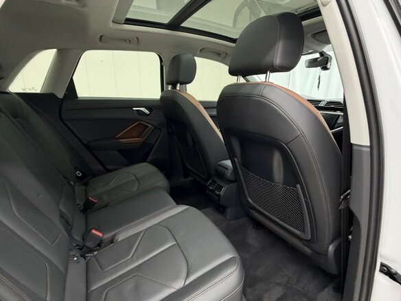 2022 Audi Q3 35 TFSI II (F3), белый, 2655000 рублей - вид 15