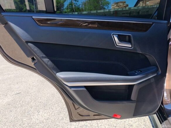 2014 Mercedes-Benz E-Класс 200 IV (W212, S212, C207) Рестайлинг, коричневый - вид 17
