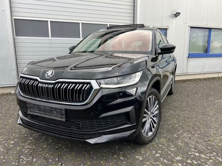 2023 Skoda Kodiaq I Рестайлинг, чёрный, 4183000 рублей, вид 1