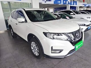 2021 Nissan X-Trail III Рестайлинг, белый, 1680000 рублей, вид 3