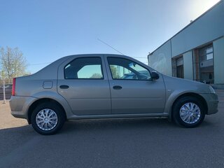 2015 Renault Logan I Рестайлинг, бежевый, 480000 рублей, вид 4