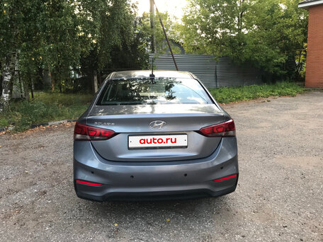 2017 Hyundai Solaris II, серый, 725000 рублей, вид 5