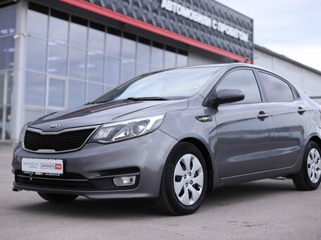 2017 Kia Rio III Рестайлинг, серый, 1072972 рублей, вид 1