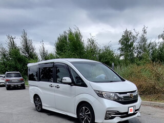 2016 Honda Stepwgn V, белый, 1800000 рублей, вид 3