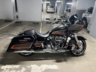 2022 Harley-Davidson Road Glide, чёрный, 2250000 рублей, вид 2