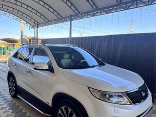2012 Kia Sorento II Рестайлинг, белый, 1600000 рублей, вид 2