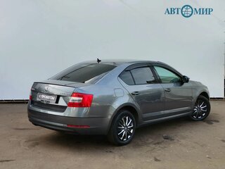 2018 Skoda Octavia III (A7) Рестайлинг, серый, 1970000 рублей, вид 5