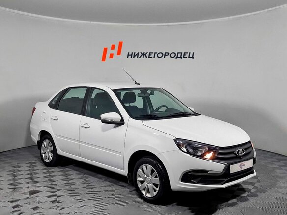2023 Lada (ВАЗ) Granta I Рестайлинг, белый, 765000 рублей - вид 3