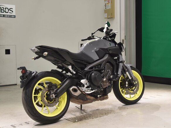 2017 Yamaha MT-09 (FZ-09), серый, 840000 рублей - вид 5