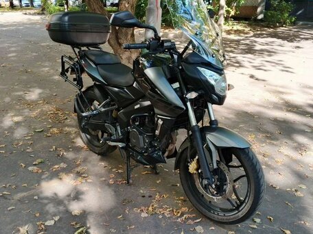 2019 Bajaj Pulsar NS 200, чёрный, 160000 рублей, вид 2