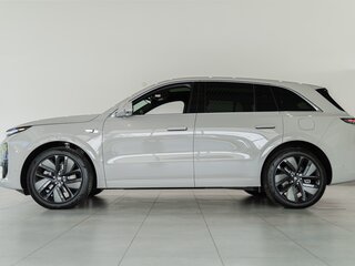 2025 Li Auto (Lixiang) L6 I, серебристый, 6700000 рублей, вид 4