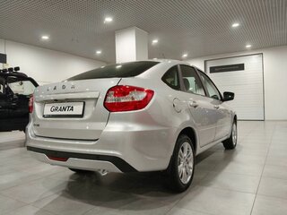 2026 Lada (ВАЗ) Granta I Рестайлинг, серебристый, 1255574 рублей, вид 4