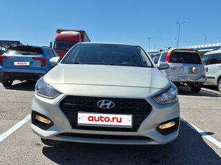 2017 Hyundai Solaris II, бежевый, 1300000 рублей, вид 1