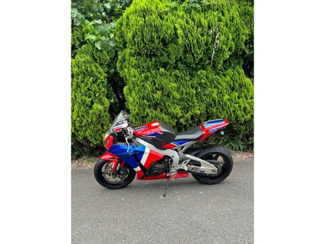 2011 Honda CBR 1000 RR/RA Fireblade, красный, 877000 рублей, вид 1