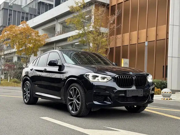 2021 BMW X4 25i II (G02) Рестайлинг, чёрный - вид 2