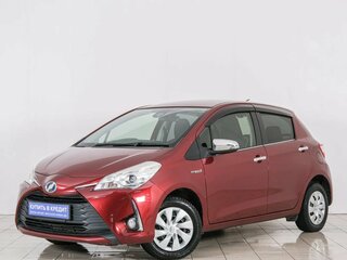 2017 Toyota Vitz III (XP130) Рестайлинг 2, красный, 979000 рублей, вид 3