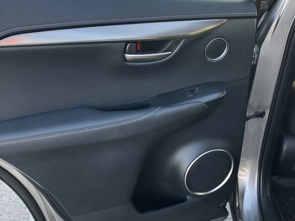 2015 Lexus NX 200t I, серый, 2650000 рублей - вид 11
