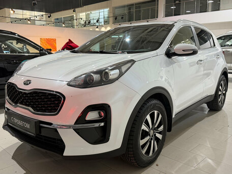 2018 Kia Sportage IV, белый, 2100000 рублей, вид 1