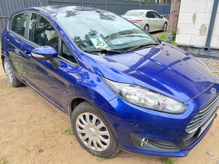 2017 Ford Fiesta Mk6 Рестайлинг, синий, 1100000 рублей, вид 2
