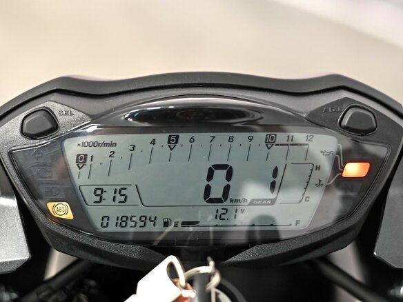 2024 Suzuki SV 650, чёрный - вид 8