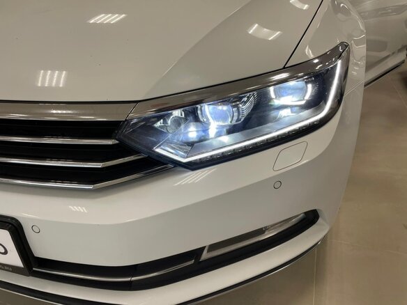 2017 Volkswagen Passat B8, белый, 2200000 рублей - вид 16