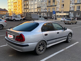 2002 Mitsubishi Carisma I Рестайлинг, серебристый, 225000 рублей, вид 3