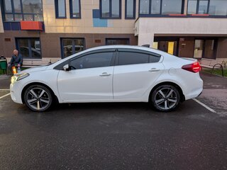 2017 Kia Cerato III Рестайлинг (Classic), белый, 1450000 рублей, вид 3