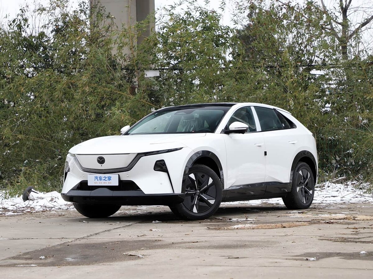 Открыть фотографии: Mazda EZ-60