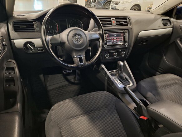 2012 Volkswagen Jetta VI, синий, 1150000 рублей - вид 15