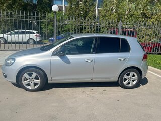 2011 Volkswagen Golf VI, серебристый, 800000 рублей, вид 4