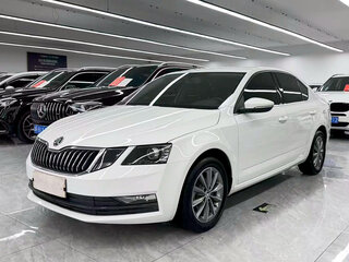 2022 Skoda Octavia III (A7) Рестайлинг, белый, 1403700 рублей, вид 1
