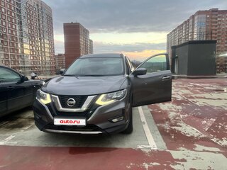 2020 Nissan X-Trail III Рестайлинг, серебристый, 1900000 рублей, вид 3