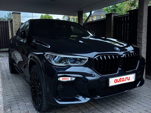 2021 BMW X6 40i III (G06), чёрный, 7750000 рублей - вид 33