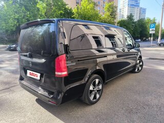 2022 Mercedes-Benz V-Класс Long 300 d длинный III (W447) Рестайлинг, чёрный, 5400000 рублей, вид 2