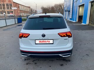 2021 Volkswagen Tiguan II Рестайлинг, белый, 3690000 рублей, вид 5