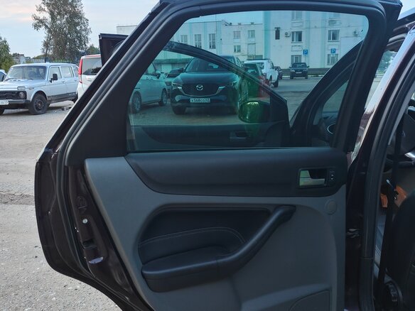 2008 Ford Focus II Рестайлинг, фиолетовый - вид 16