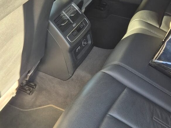 2019 Audi A4 V (B9), белый, 2350000 рублей - вид 11
